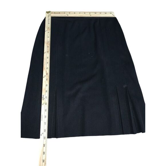 Beautiful women Exclusively Misook size small Black Skirt Great Condition - Picture 5 of 5
